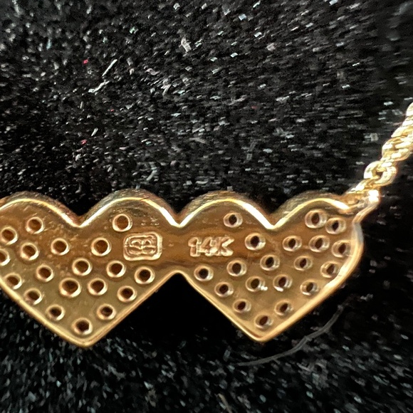 #2574  SYDNEY EVAN 14K GOLD & DIAMOND MEDIUM DOUBLE HEART NECKLACE - Picture 5 of 6